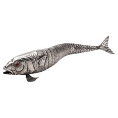 Vintage 20th Century Mexican Novelty Articulated Fish In Alpaca Silver c.1950