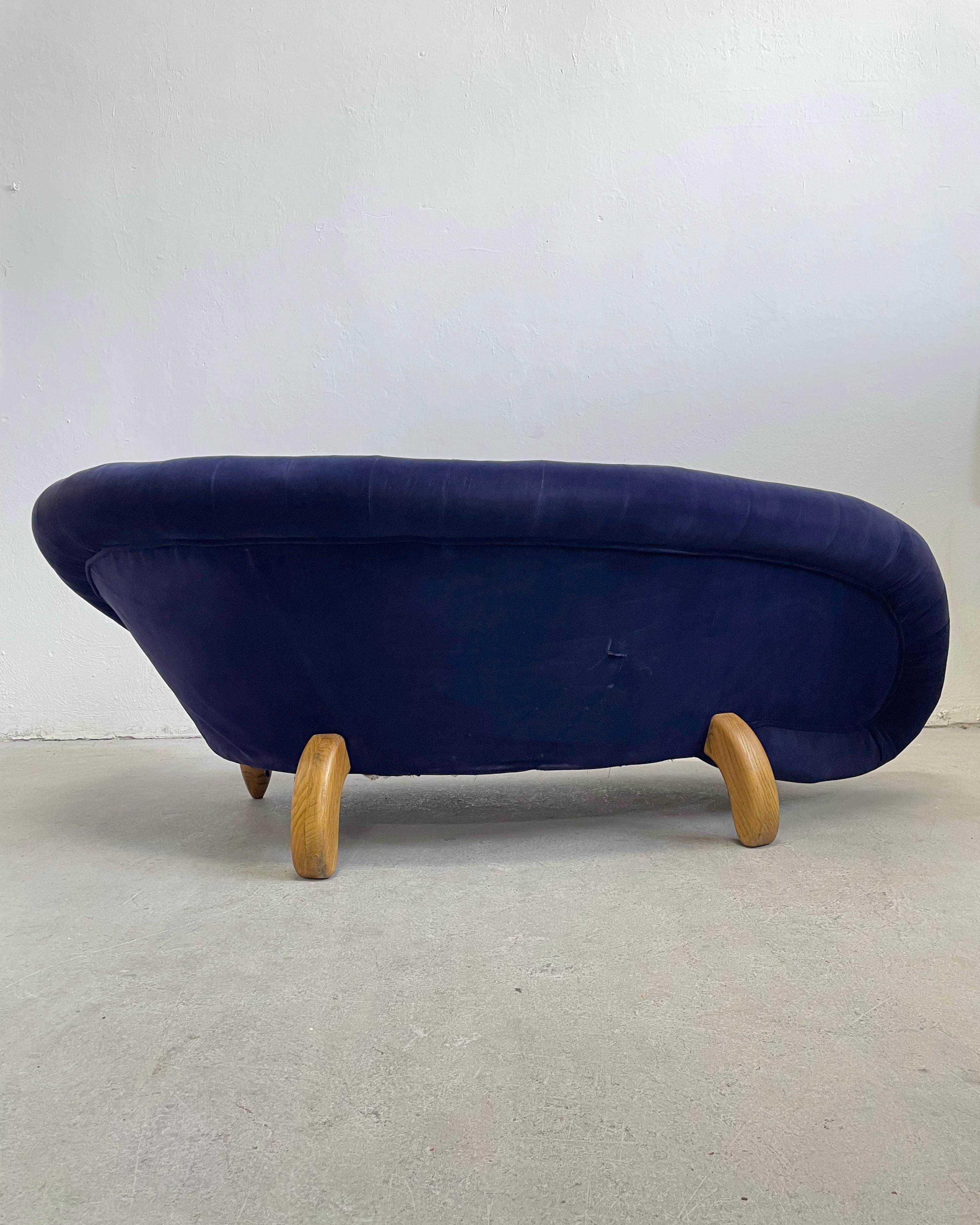Vintage 20th Century Modern Serpentine Curved Velvet Sofa in Navy Blue Color For Sale 1