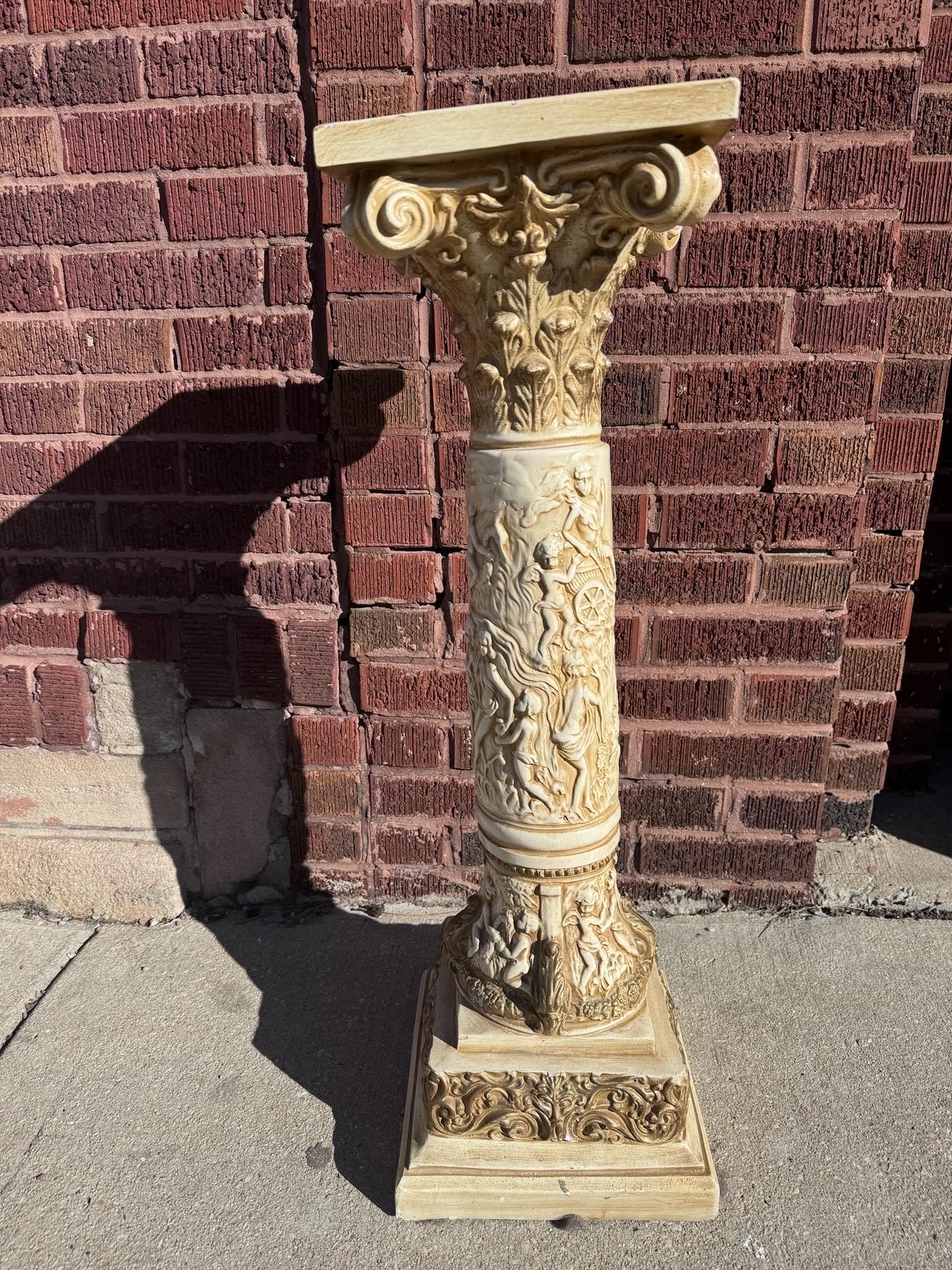 Vintage 20th Century Neoclassical Style Roman Column Stand/Pedestal Bon état - En vente à Chicago, IL
