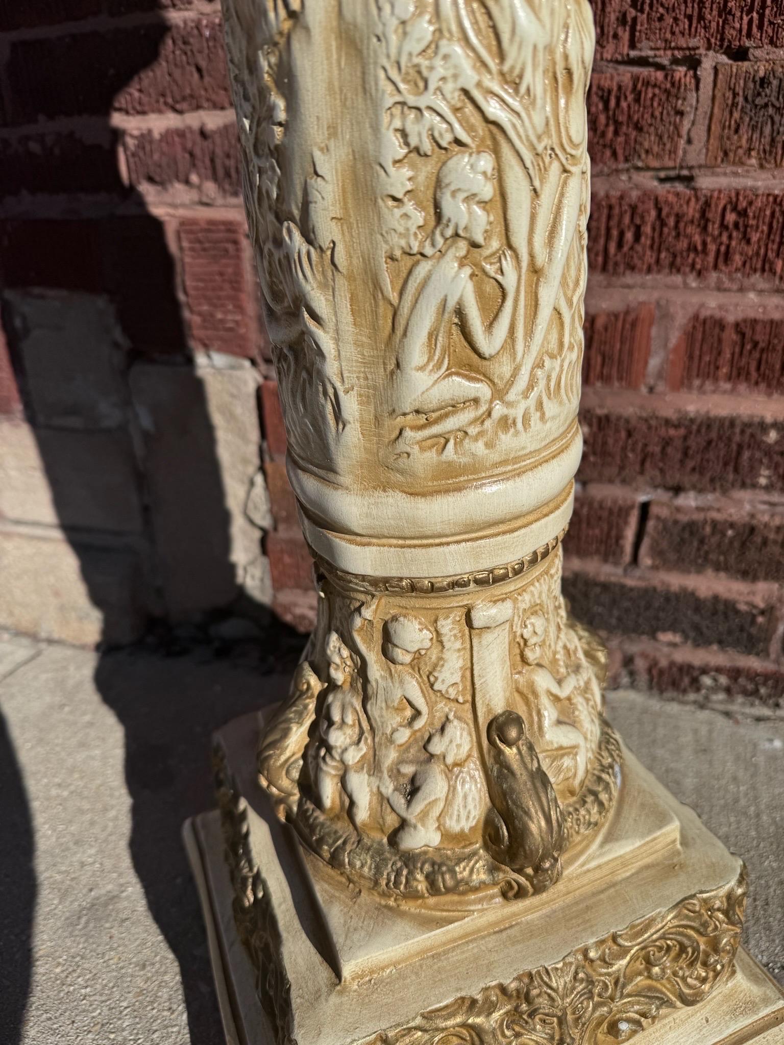 Vintage 20th Century Neoclassical Style Roman Column Stand/Pedestal For Sale 2