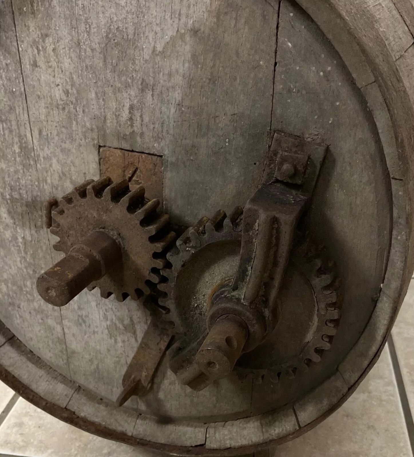 XX secolo Zangola per burro della Normandia del 20° secolo - Pezzo decorativo in legno - 2Y493 in vendita