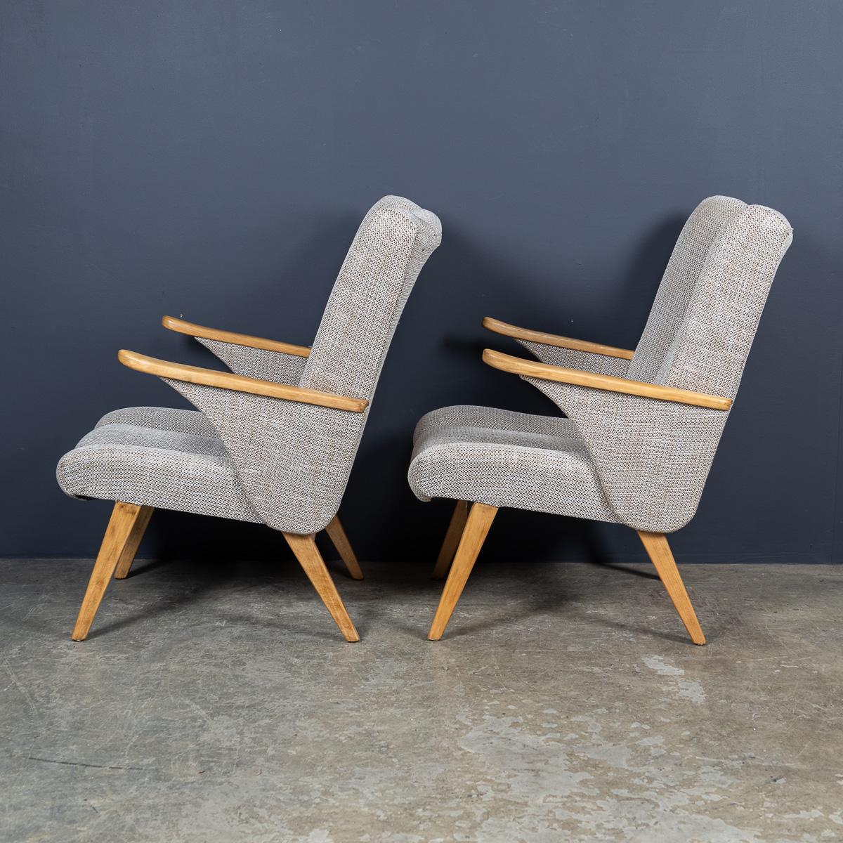 Vintage 20th Century Pair Of German Winged Armchairs By Gelenka c.1950 In Good Condition For Sale In Royal Tunbridge Wells, Kent