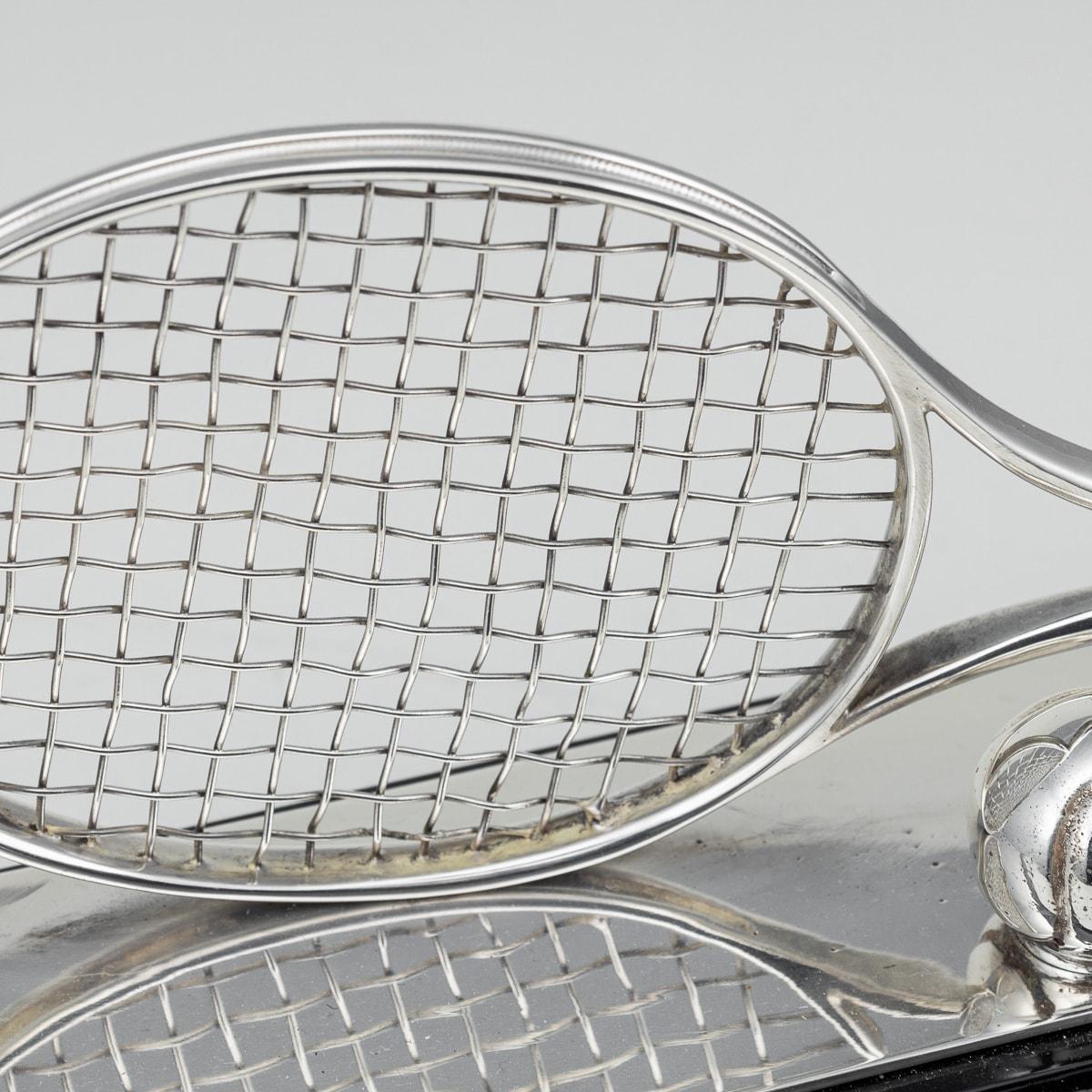 Paire de trophées de tennis vintage du 20ème siècle en métal argenté, vers 1970 en vente 4