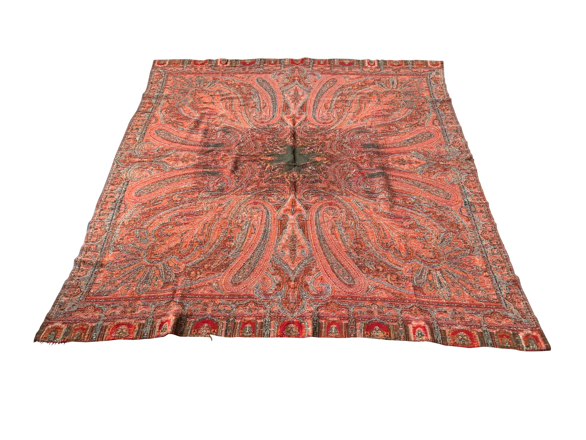 Vintage 20th Century Paisley Throw In Fair Condition For Sale In New York, NY