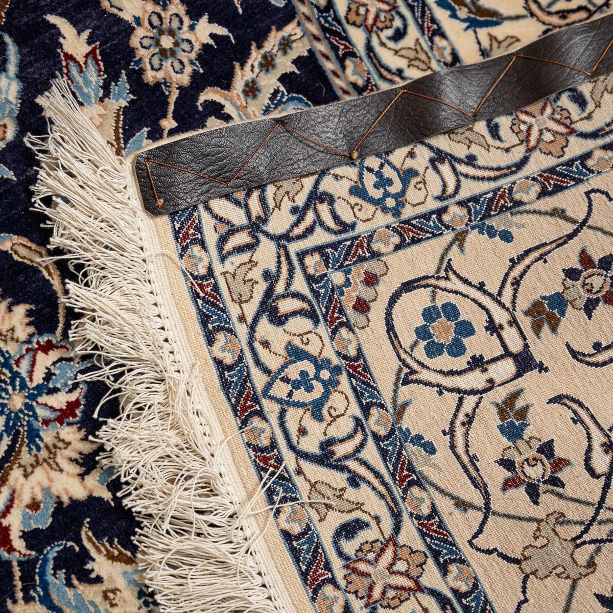 Tapis persan Nain 4La vintage du 20ème siècle, fabriqué à la main, vers 1980 en vente 2