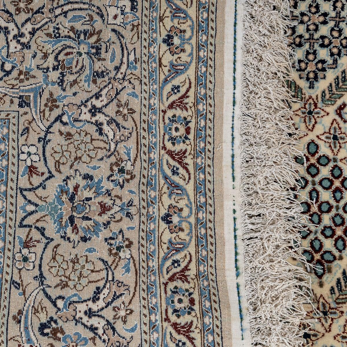 Vintage 20th Century Persian Fine Handmade Nain 6La Rug c.1980 For Sale 5