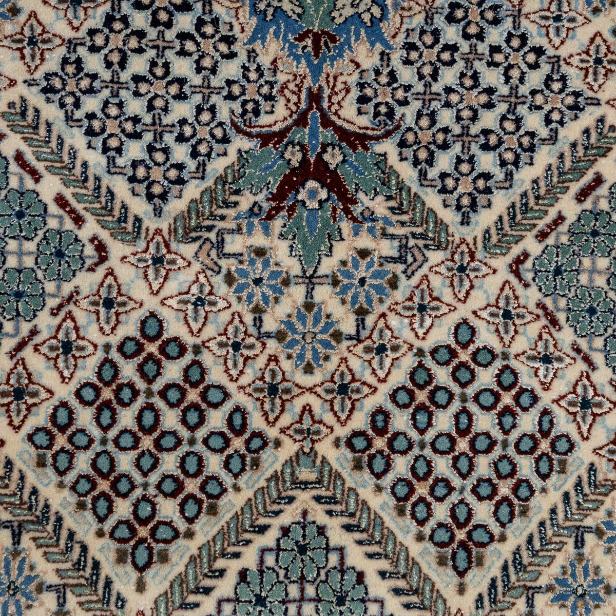 Vintage 20th Century Persian Fine Handmade Nain 6La Rug c.1980 For Sale 3