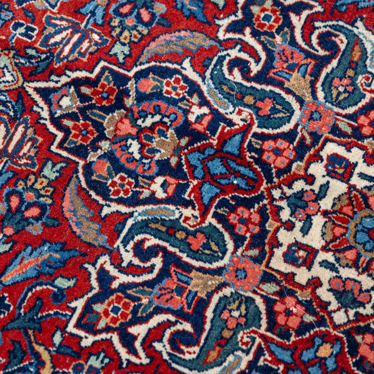 Persischer handgefertigter Kashan-Teppich des 20. Jahrhunderts, um 1930 (Asiatisch) im Angebot