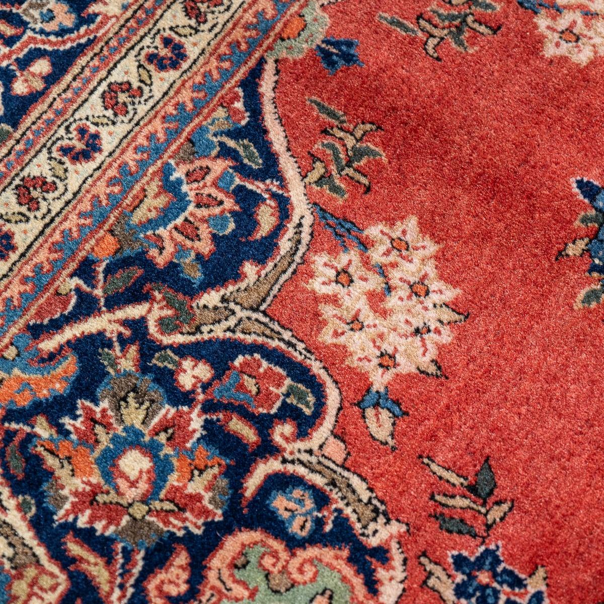 Persischer handgefertigter Kashan-Teppich des 20. Jahrhunderts, um 1930 im Zustand „Gut“ im Angebot in Royal Tunbridge Wells, Kent