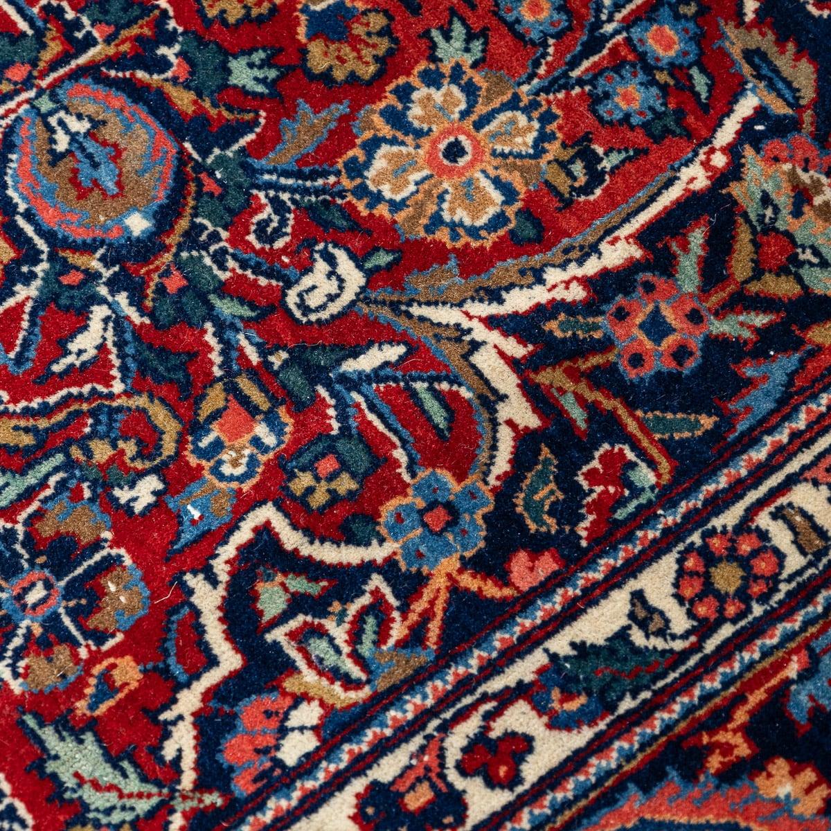 Persischer handgefertigter Kashan-Teppich des 20. Jahrhunderts, um 1930 im Angebot 1