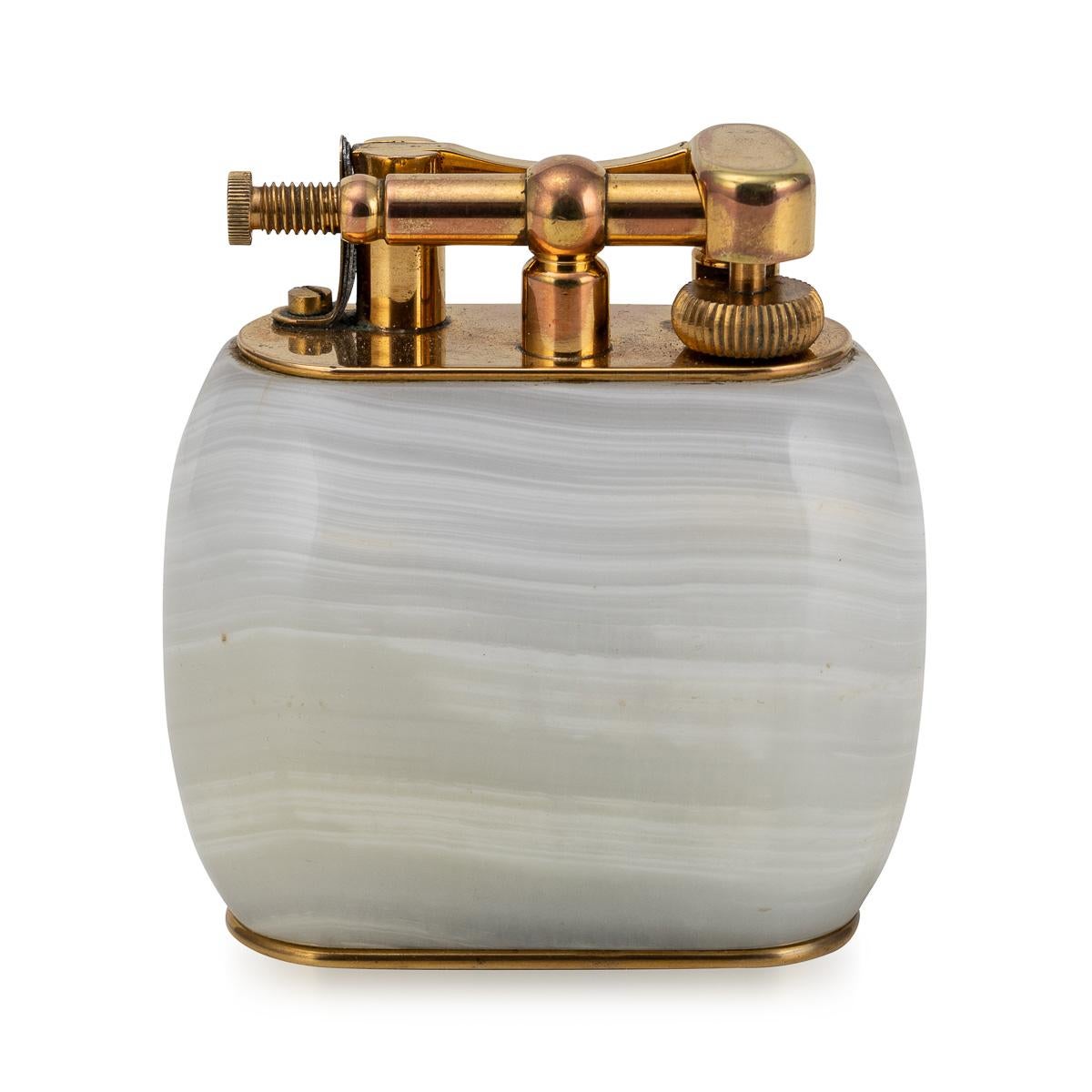 Vintage 20th Century Rare Italian Onyx & Gold Plate Dunhill Table Lighter c.1950 In Good Condition For Sale In Royal Tunbridge Wells, Kent