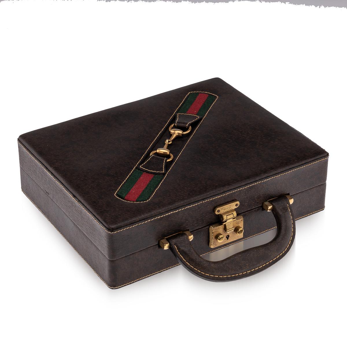 Vintage Siglo XX Raro juego de póquer de viaje italiano de Gucci c.1970 Cuero en venta