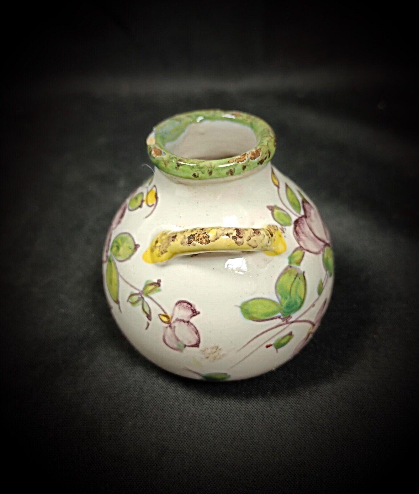 Francese Piccolo vaso in terracotta smaltata del XX secolo con decorazioni floreali - 2Y155 in vendita