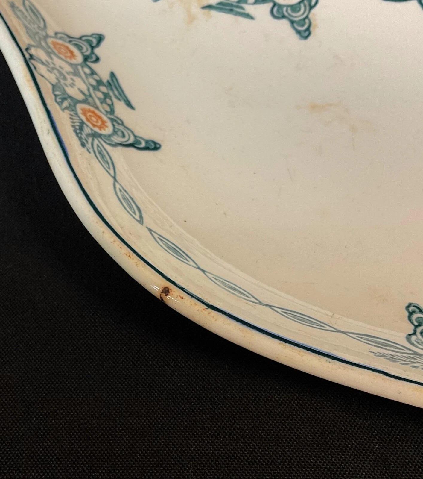 Vintage 20th Century St Amand Ceramic Sauce Boat and Underplate - 2Y589 For Sale 2