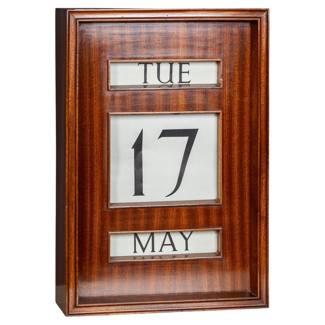 Vintage 20th Century Striped Wood Perpetual Desk / Wall Calendar c.1970 For Sale
