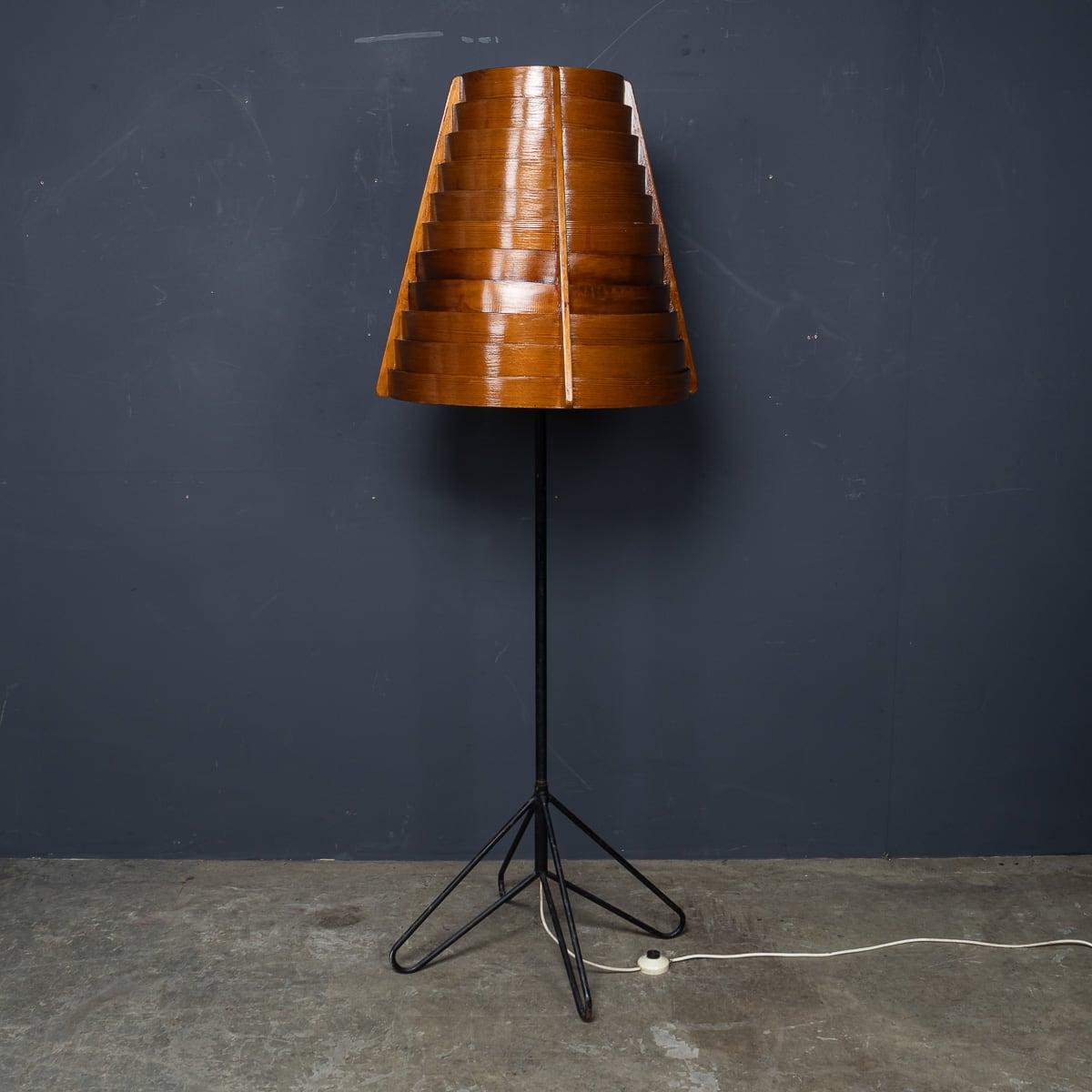 Lámpara de pie sueca vintage del siglo XX de Hans-Agne Jakobsson c.1950 Otro en venta
