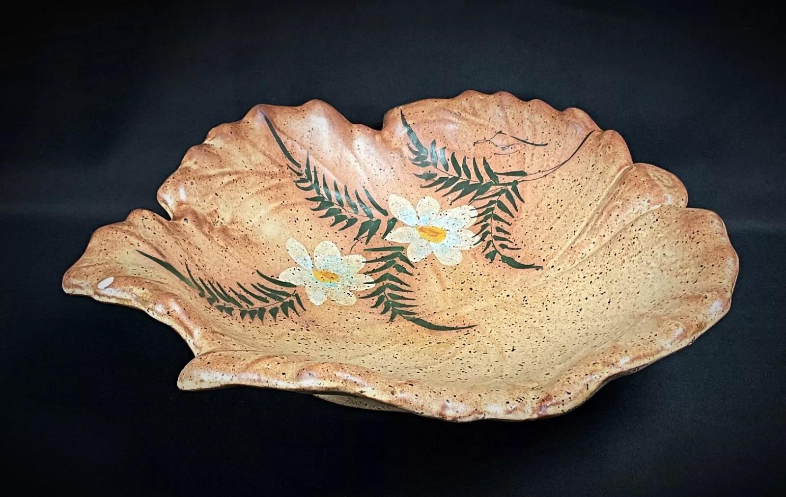 Cuenco vintage de cerámica floral Vallauris del siglo XX - 2Y320 Cerámico en venta