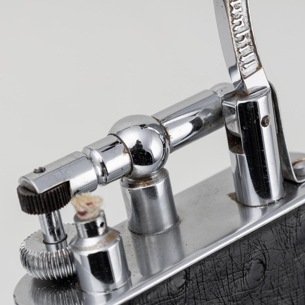 Accendino Dunhill d'epoca in pelle di struzzo nera e placcata in argento del 20° secolo, C.C. in vendita 9