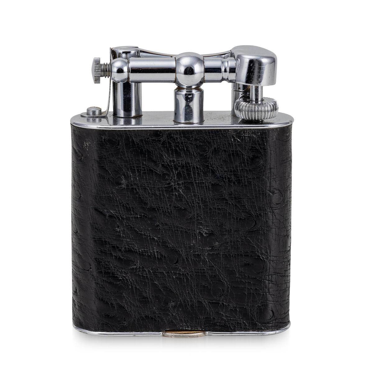 Accendino Dunhill d'epoca in pelle di struzzo nera e placcata in argento del 20° secolo, C.C. In condizioni buone in vendita a Royal Tunbridge Wells, Kent