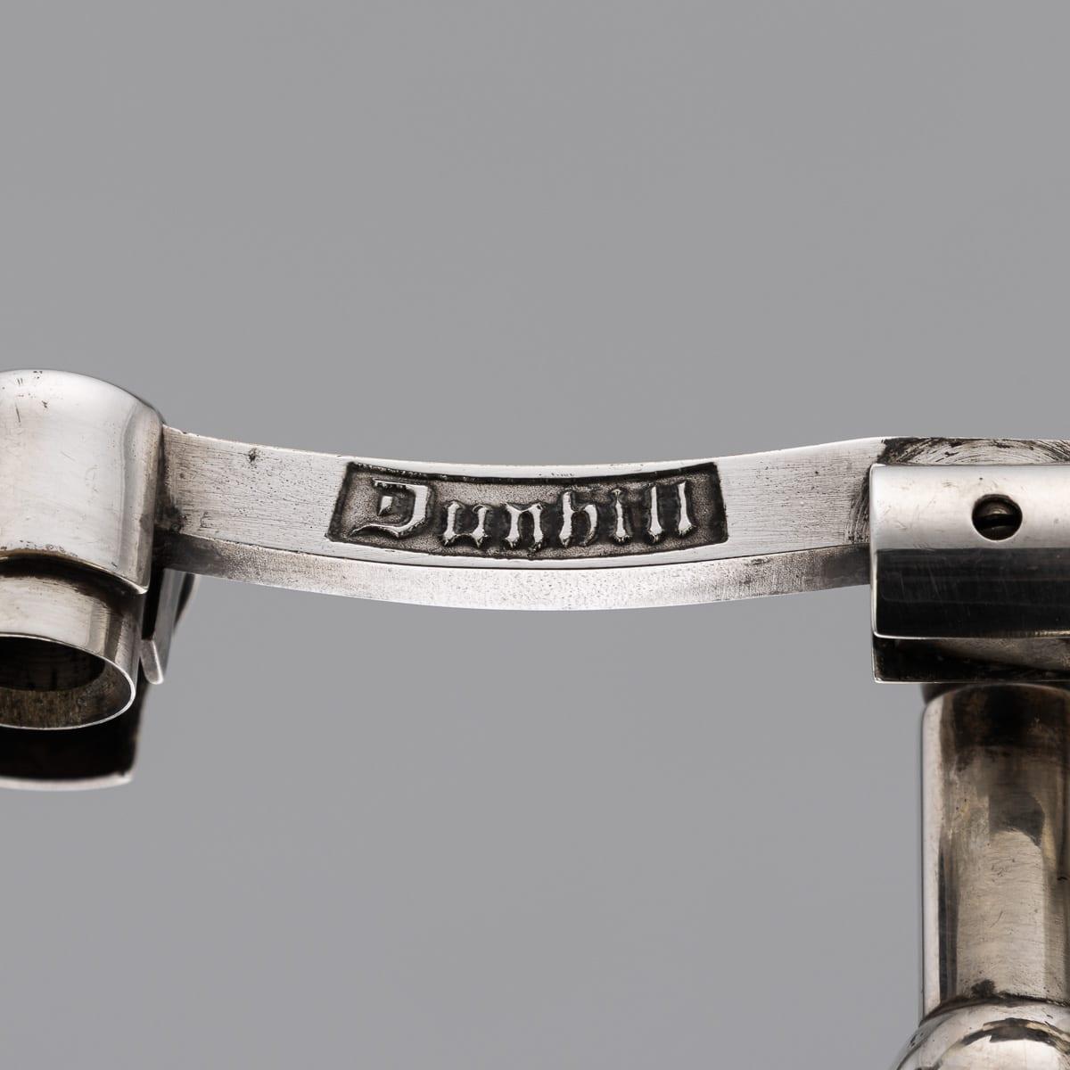 Accendino d'epoca da tavolo Dunhill Half-Giant Joseph Lucas Clear Lucite, 1950 ca. in vendita 3