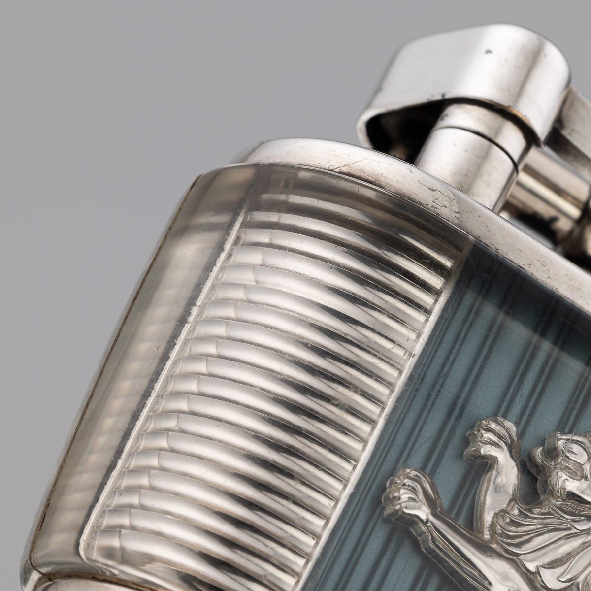 Accendino d'epoca da tavolo Dunhill Half-Giant Joseph Lucas Clear Lucite, 1950 ca. in vendita 10