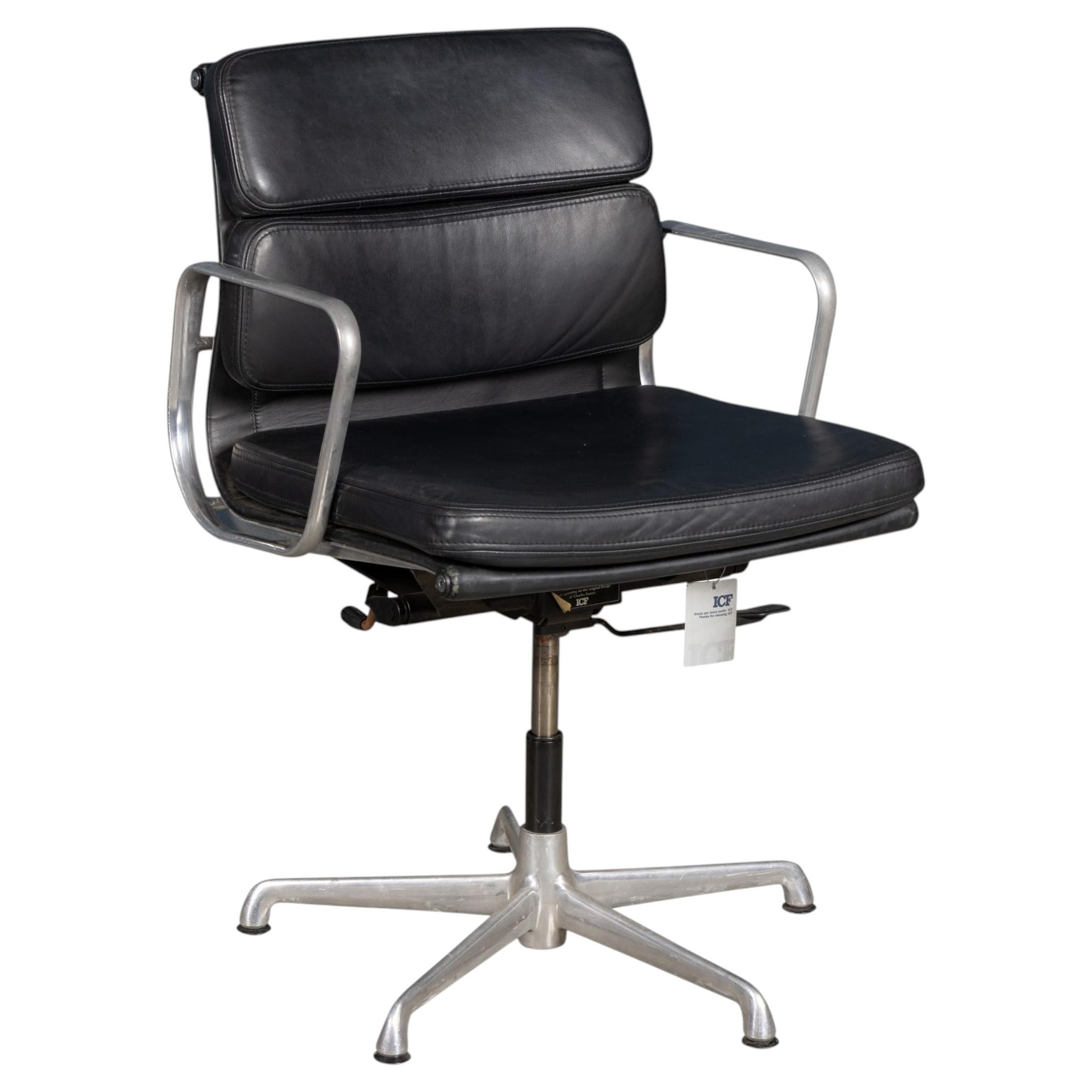 Vintage 20thC Ea217 Chair In Black Leather By Charles & Ray Eames For Icf