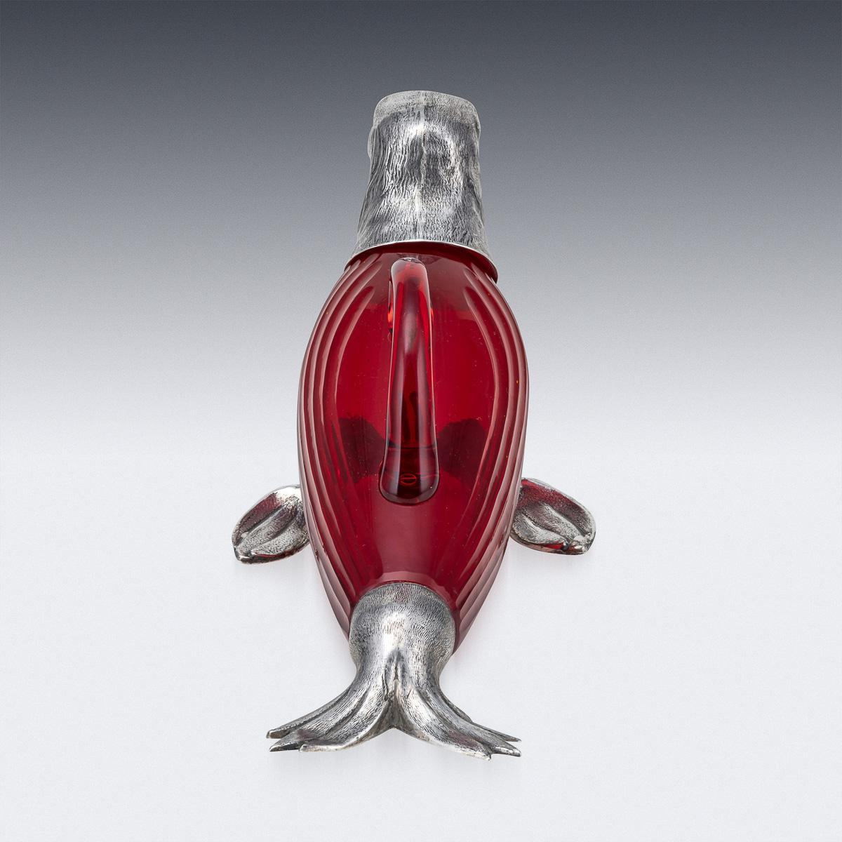 Antigua jarra de clarete de morsa alemana montada en plata maciza del siglo XX c.1960 Alemán en venta