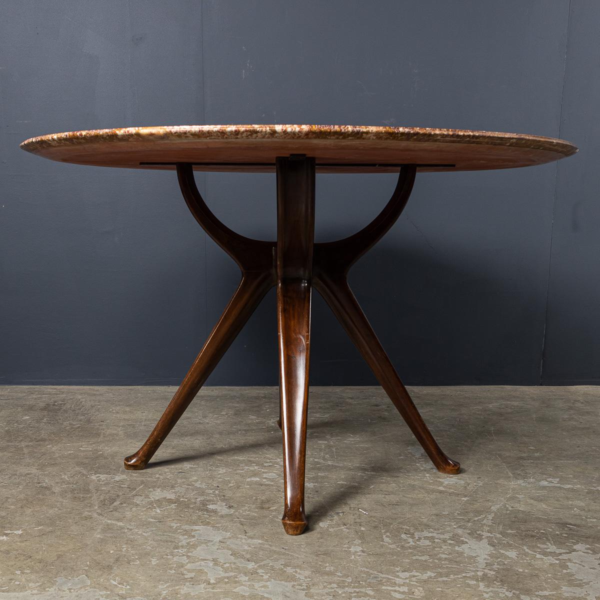 Autre Table de salle à manger italienne circulaire du 20e siècle en marbre par Osvaldo Borsani, vers 1960 en vente