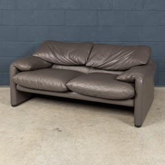Sofá italiano «Maralunga» de estilo vintage del siglo XX, diseñado por Vico Magistretti para Cassina, hacia 1980