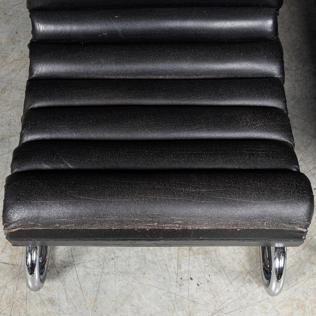 Vintage 20thC Pair of Italian Bauhaus inspiriert Schwarzes Leder Sessel c.1970 im Angebot 3