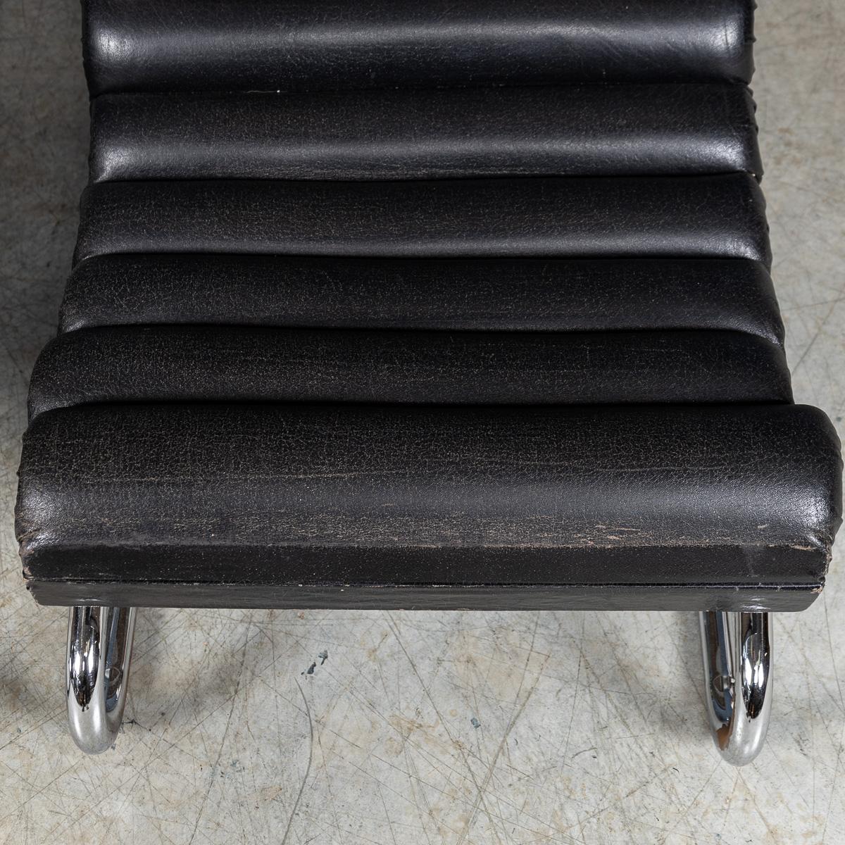 Vintage 20thC Pair of Italian Bauhaus inspiriert Schwarzes Leder Sessel c.1970 im Angebot 4