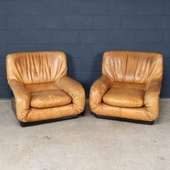 Vintage 20thC Pair Of Italian Leather Lounge Chairs By Rossi Di Albizzate c.1970