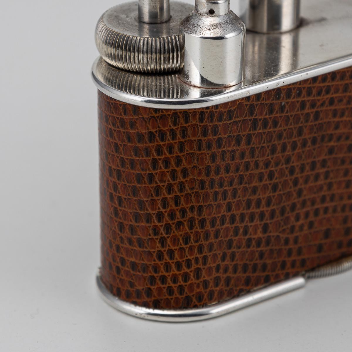 Vintage 20thC Snakeskin Leather & Silver Plated Dunhill Table Lighter c.1960 en vente 7