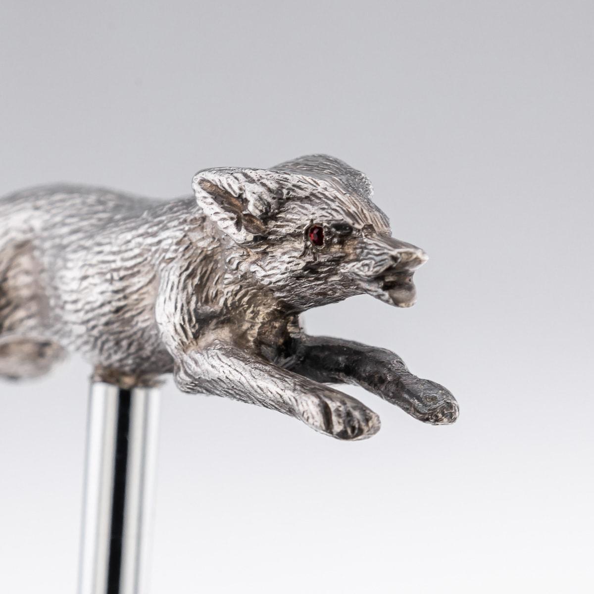 Vintage 20thC Solid Silver Bottle Opener In The Shape Of A Fox, England c.1965 For Sale 1