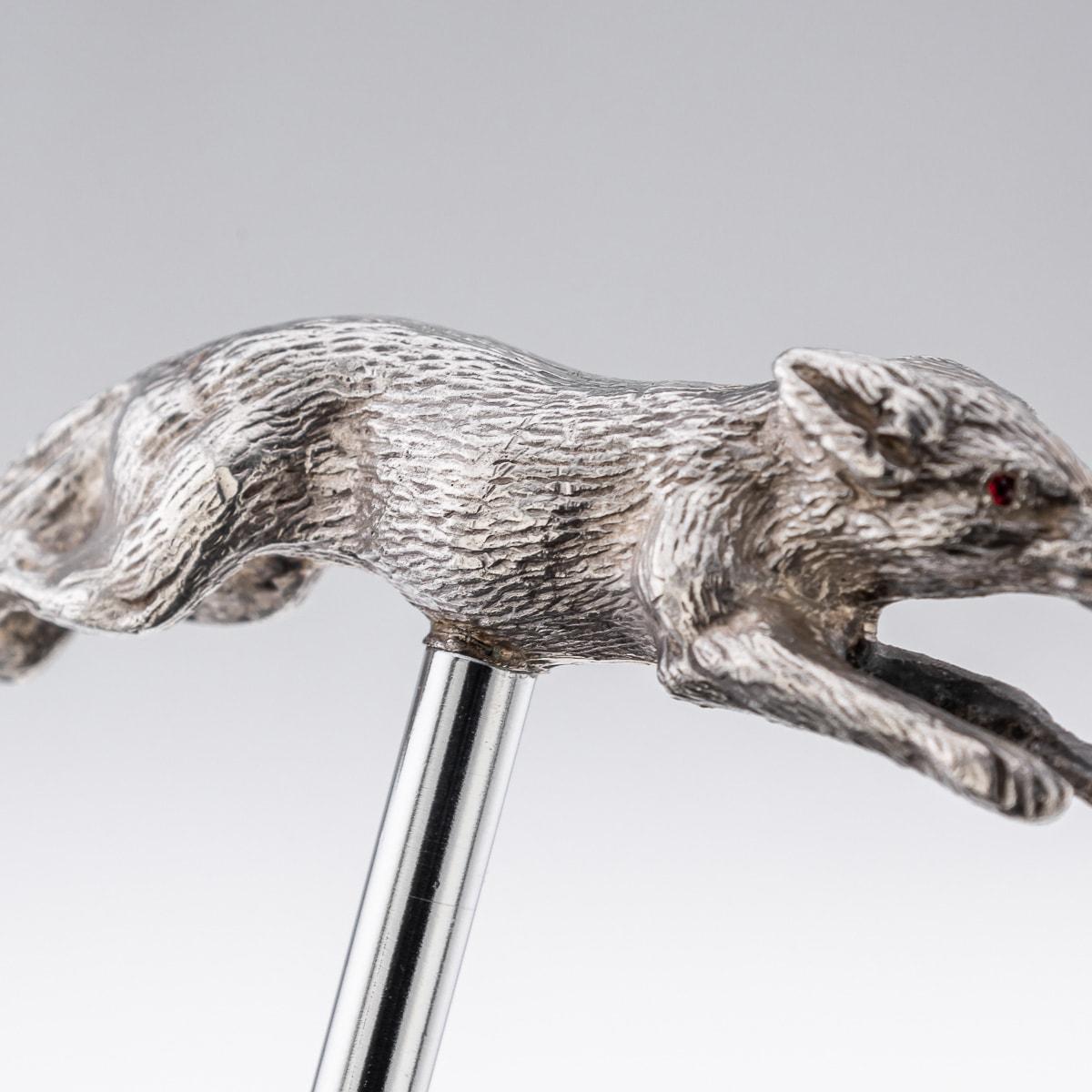 Vintage 20thC Solid Silver Bottle Opener In The Shape Of A Fox, England c.1965 For Sale 2
