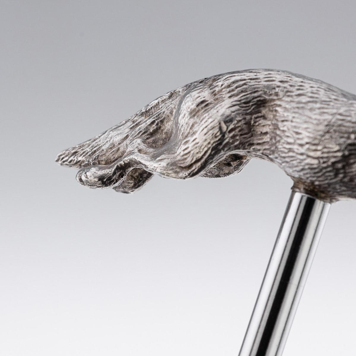 Vintage 20thC Solid Silver Bottle Opener In The Shape Of A Fox, England c.1965 For Sale 3