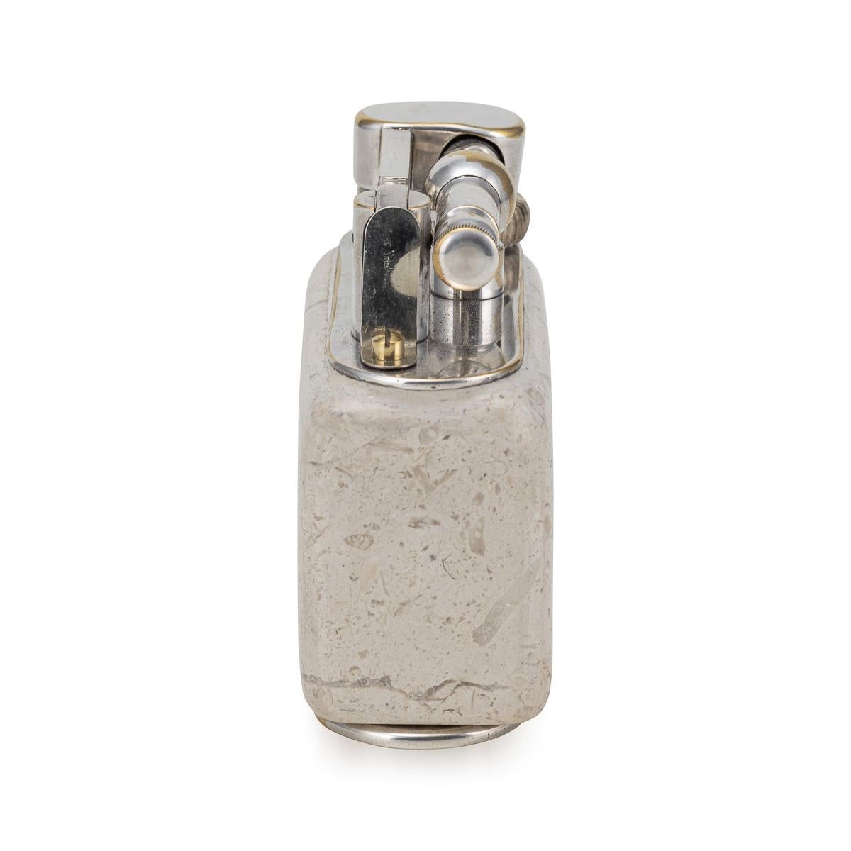 Britannico Accendino Dunhill d'epoca in marmo travertino e placcato in argento del 20° secolo C.C. in vendita