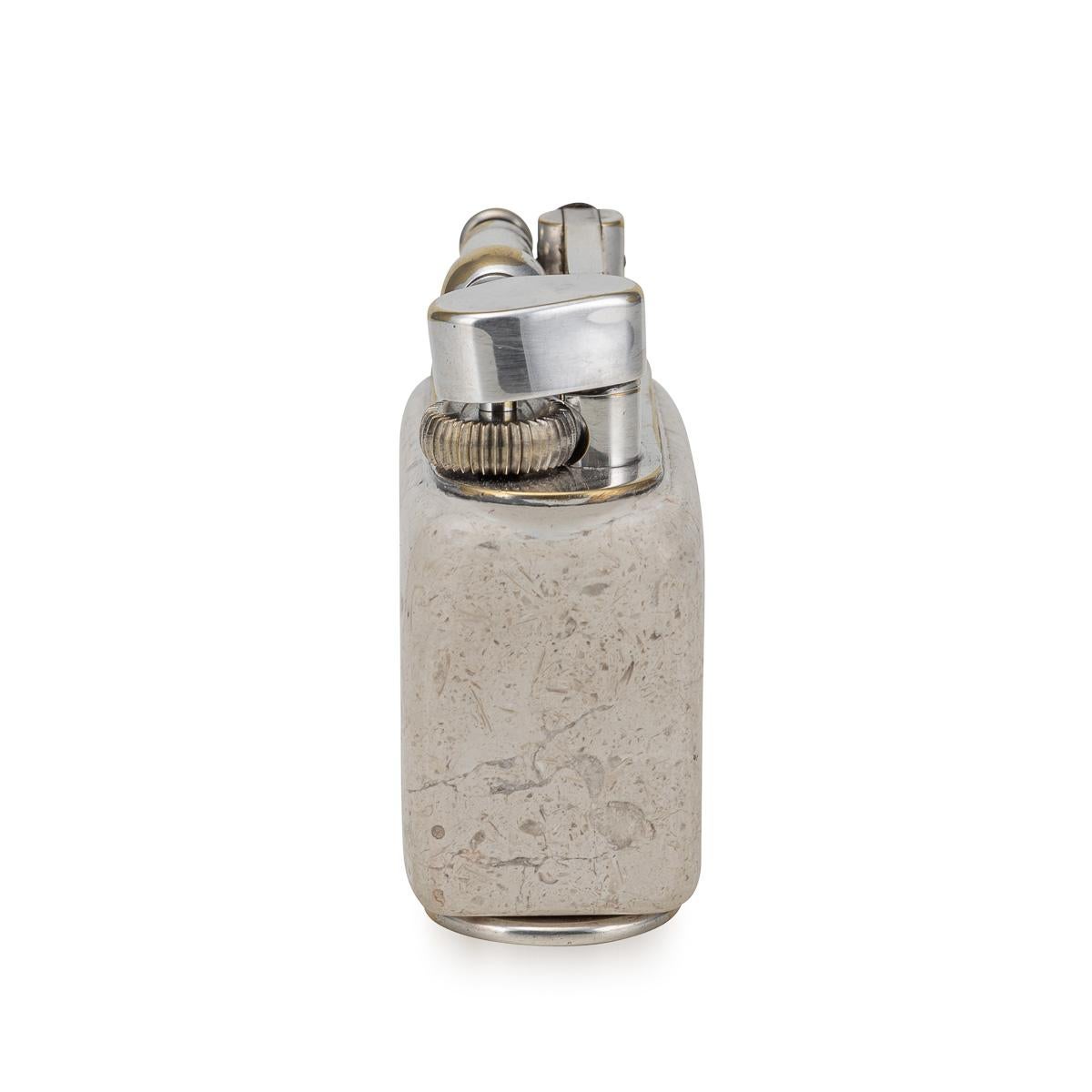 XX secolo Accendino Dunhill d'epoca in marmo travertino e placcato in argento del 20° secolo C.C. in vendita