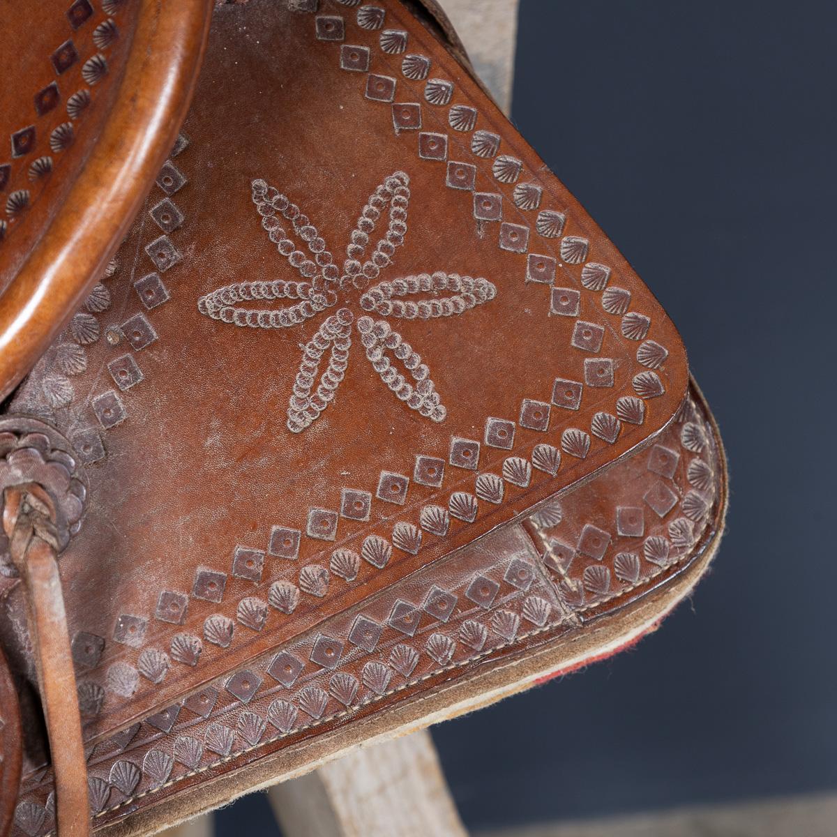 Saddle western du 20e siècle avec bride et Martingale, c.1970 en vente 5