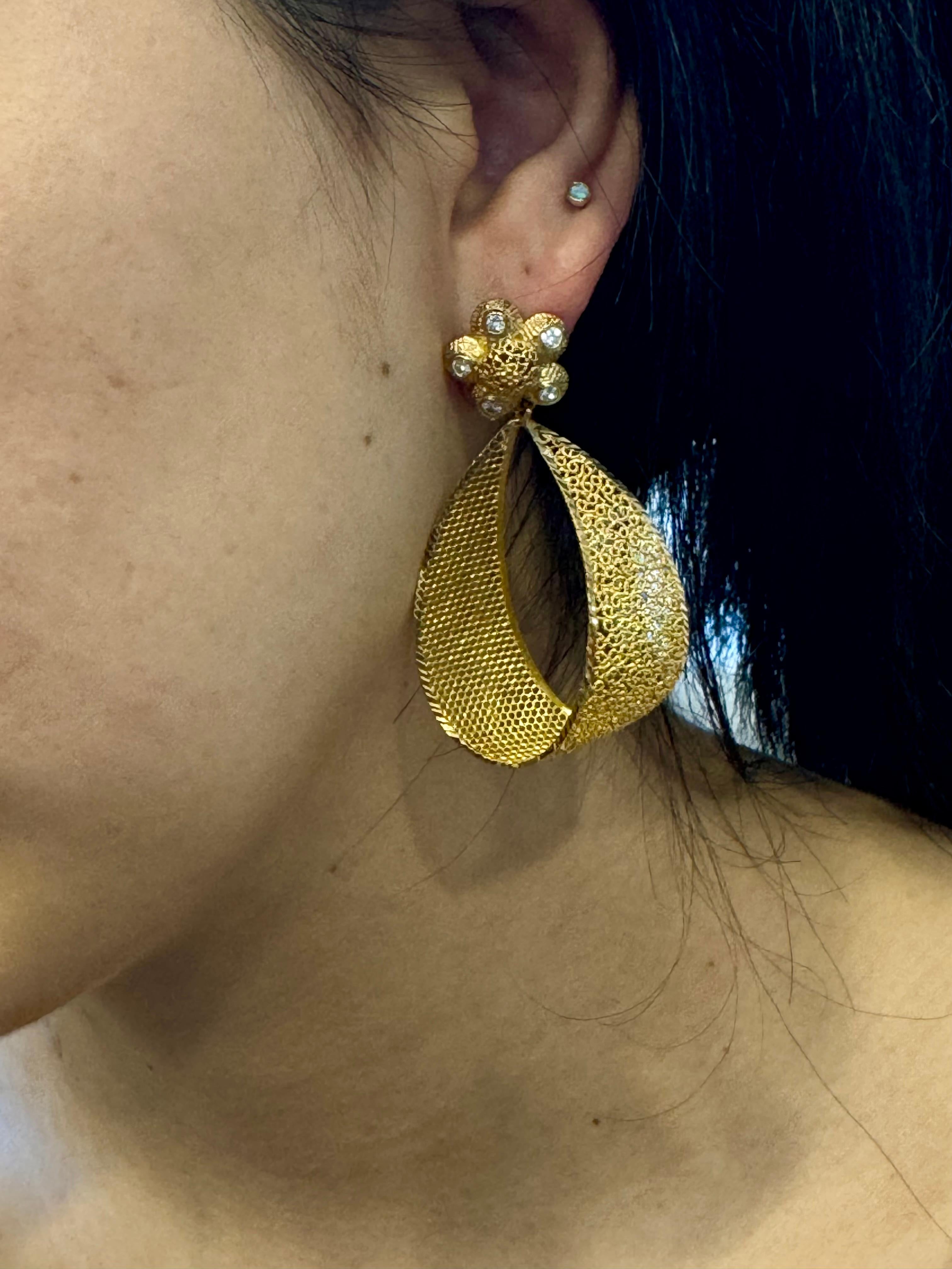 Vintage 21 Kt Yellow Gold 12.8 Gm Dangling Earrings With Diamonds, 2.2 Inch Long For Sale 8