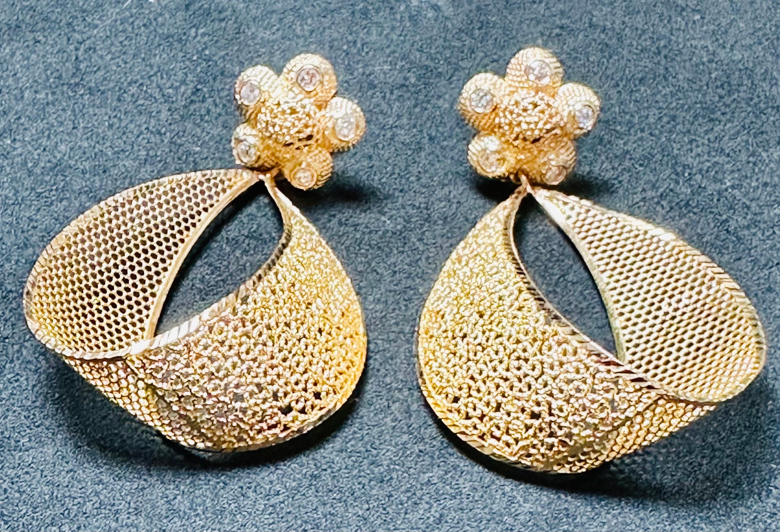 Women's Vintage 21 Kt Yellow Gold 12.8 Gm Dangling Earrings With Diamonds, 2.2 Inch Long For Sale