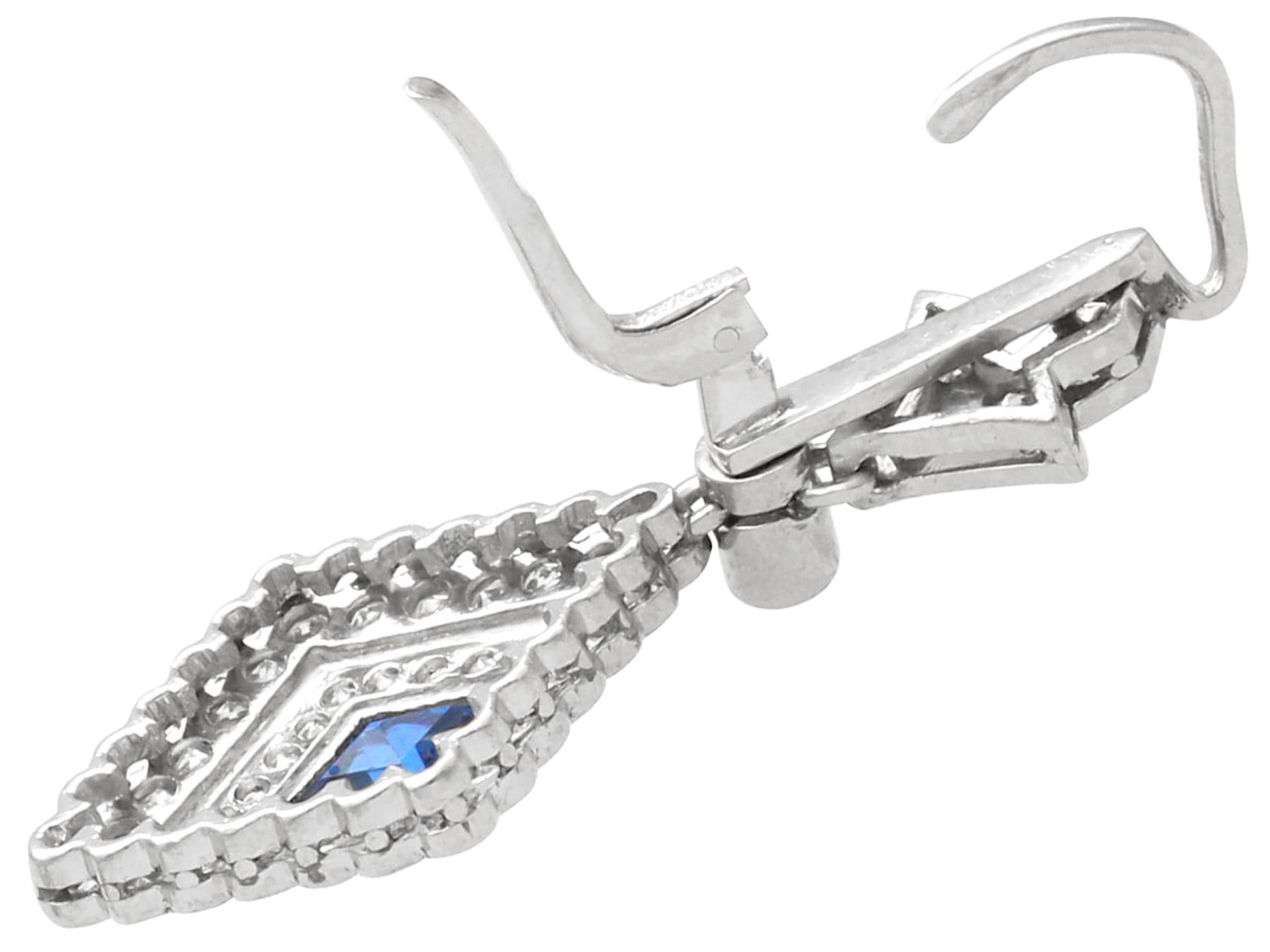 Vintage 2.10 Carat Sapphire and 2.42 Carat Diamond Palladium Jewellery Set For Sale 8