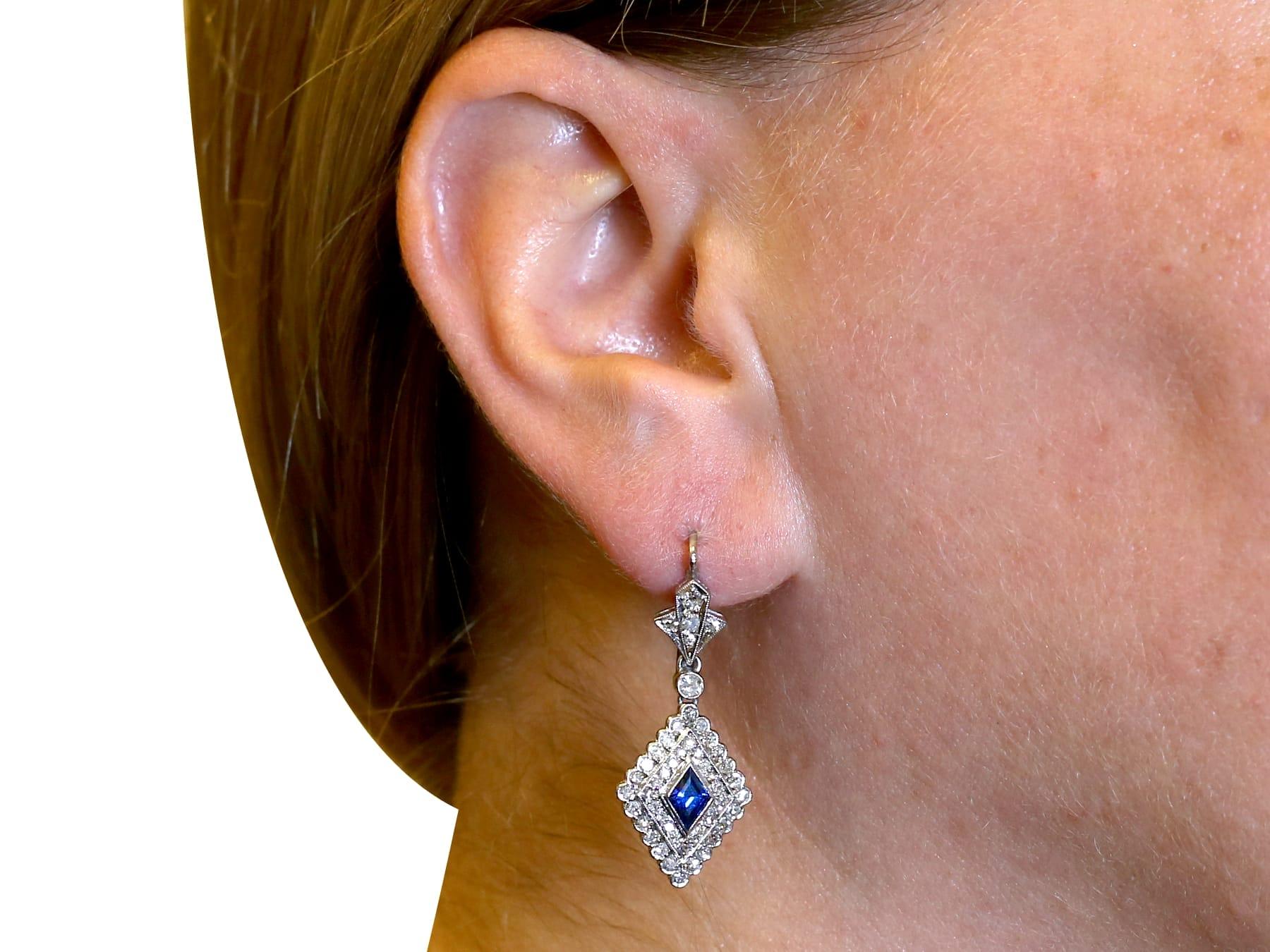 Vintage 2.10 Carat Sapphire and 2.42 Carat Diamond Palladium Jewellery Set  For Sale 11