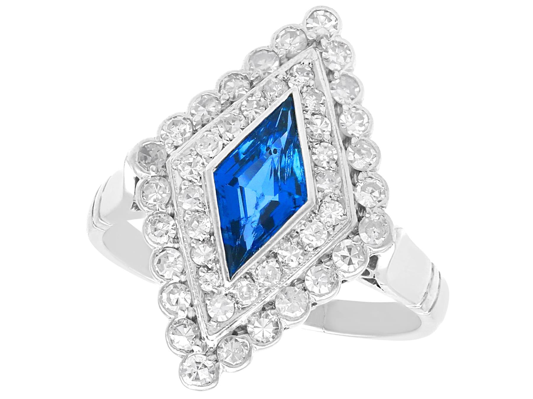 Women's or Men's Vintage 2.10 Carat Sapphire and 2.42 Carat Diamond Palladium Jewellery Set  For Sale