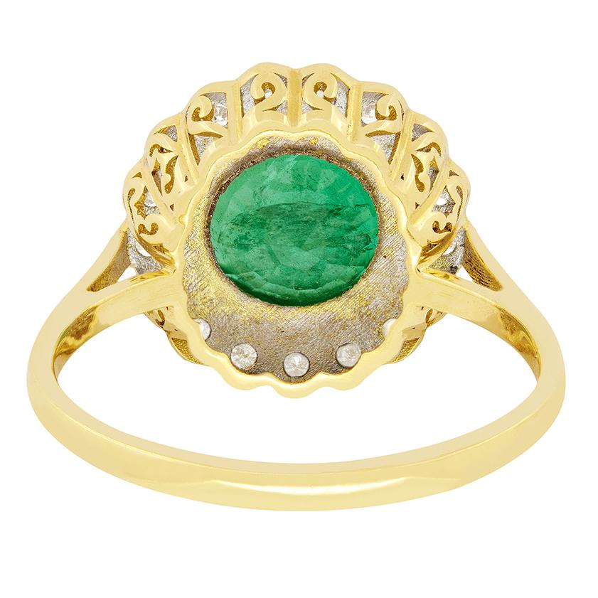 Vintage 2.10ct Emerald and Diamond Halo Ring, c.1960s In Good Condition For Sale In London, GB
