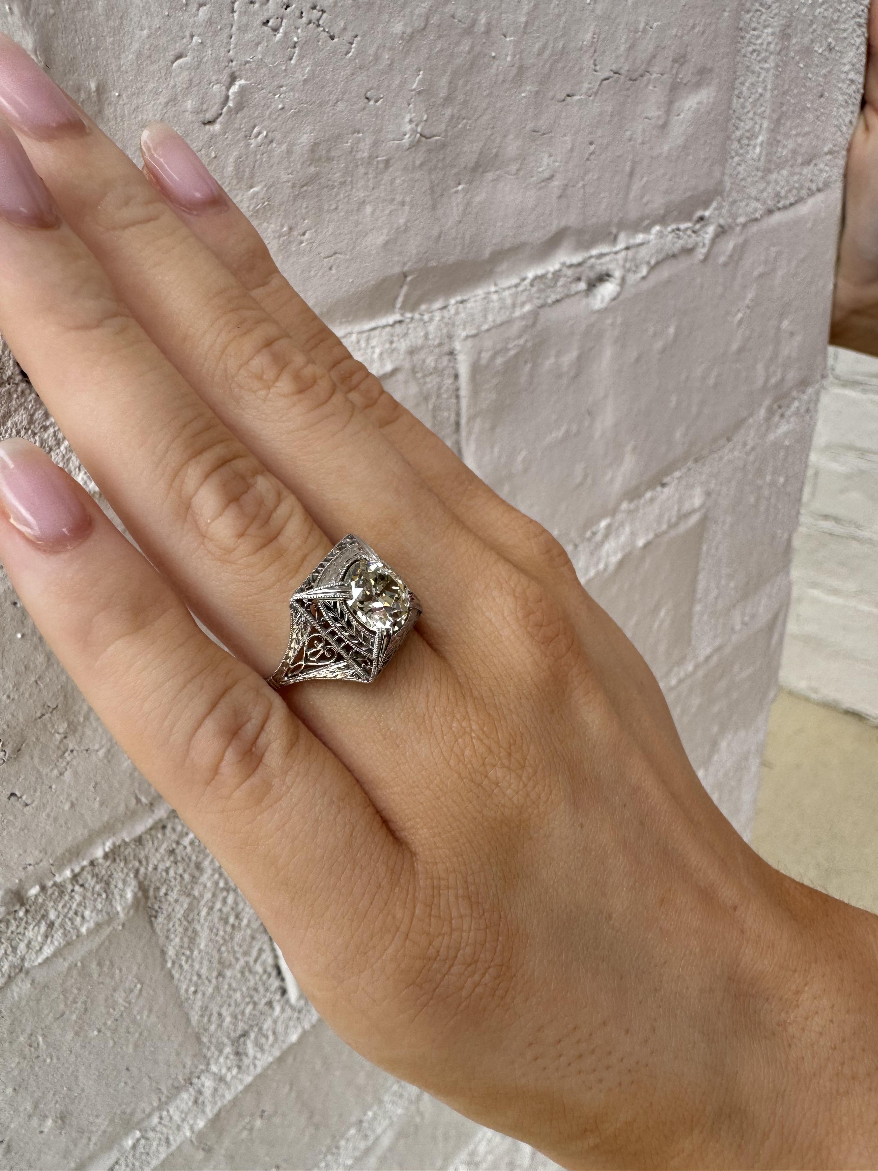 Edwardian Vintage 2.14 Carat Old European Cut Platinum Diamond Ring GIA For Sale