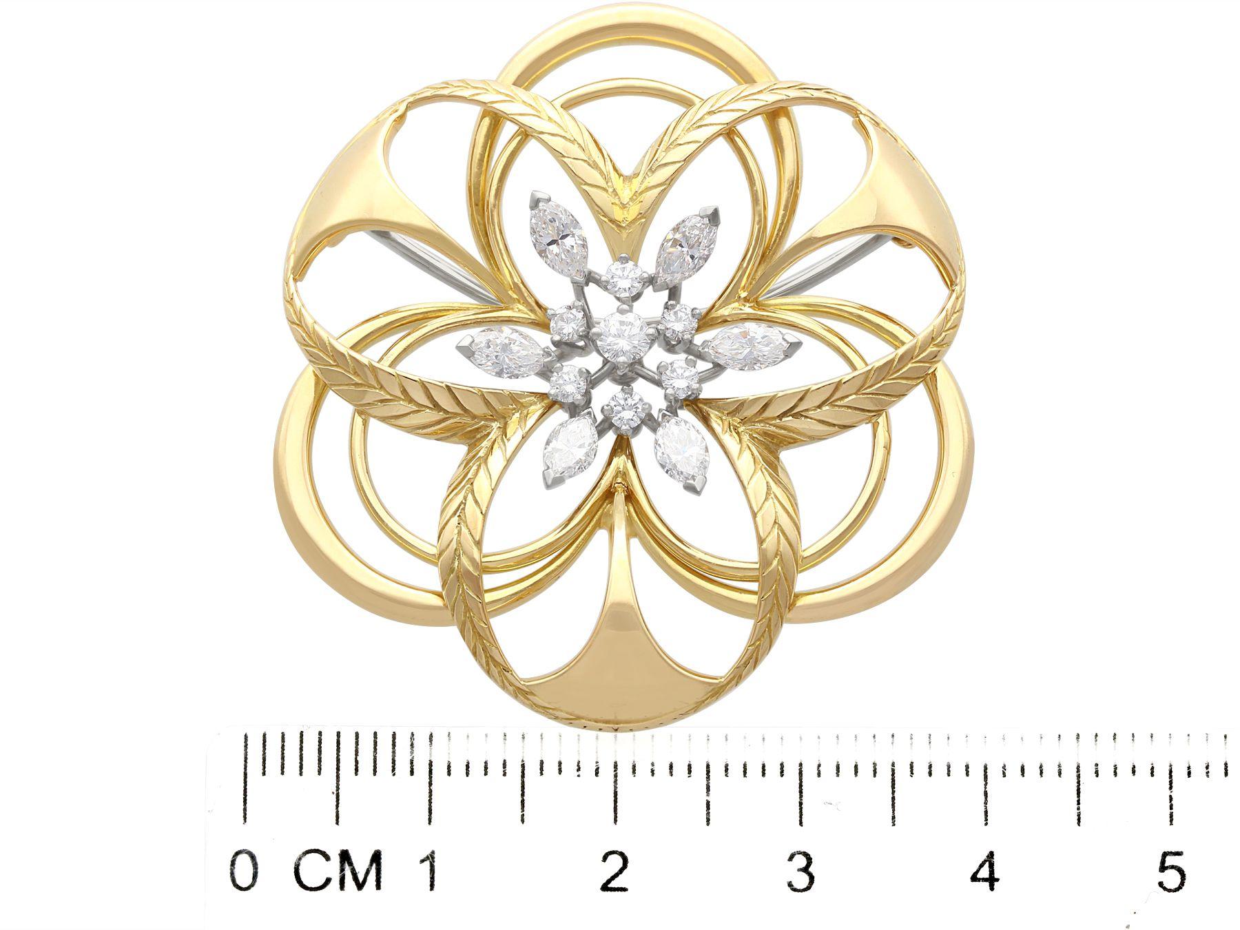 Broche vintage de oro amarillo y diamantes de 2,15 quilates Circa 1960 en venta 2