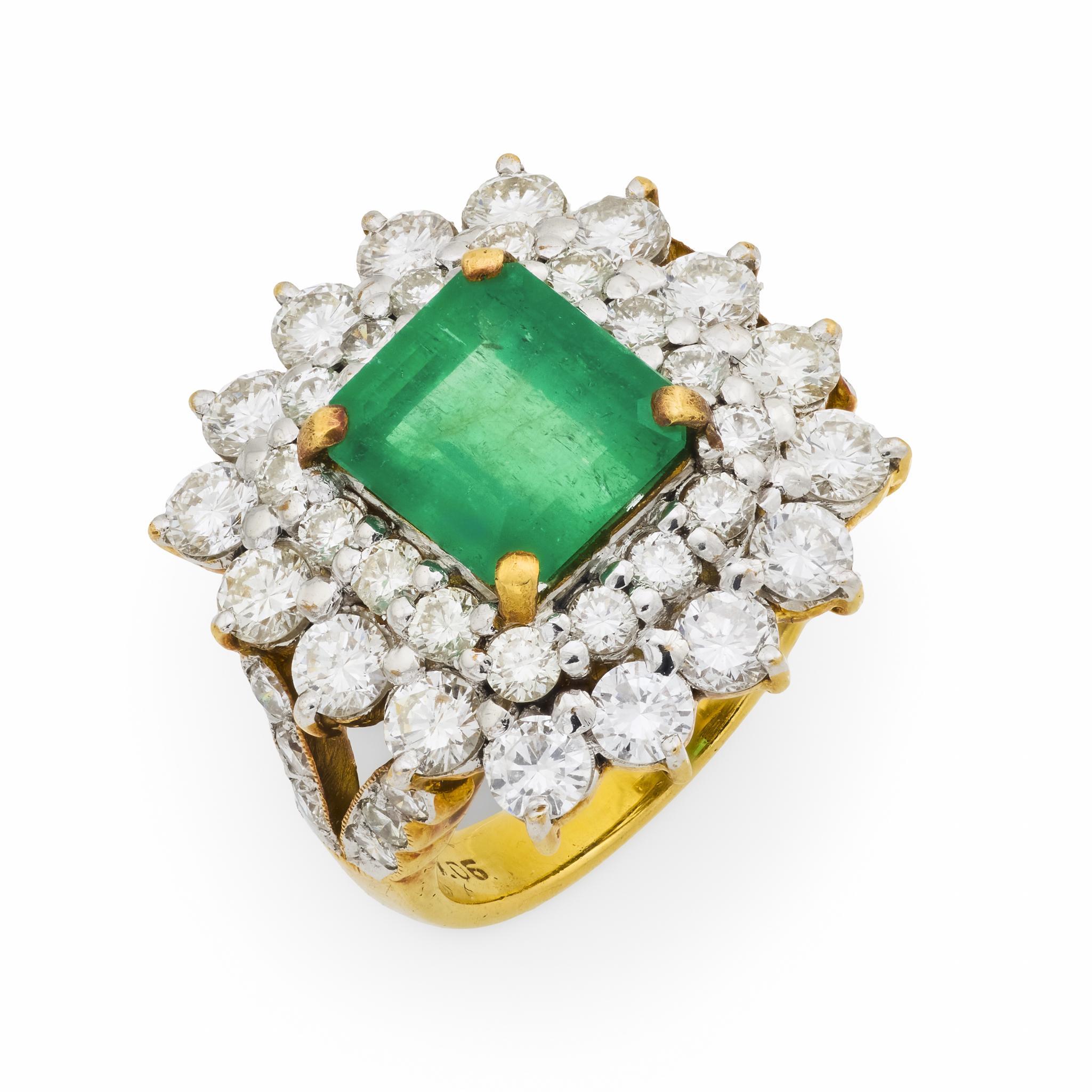 Bague de cocktail vintage 2.15 carats émeraude diamant or jaune 18k