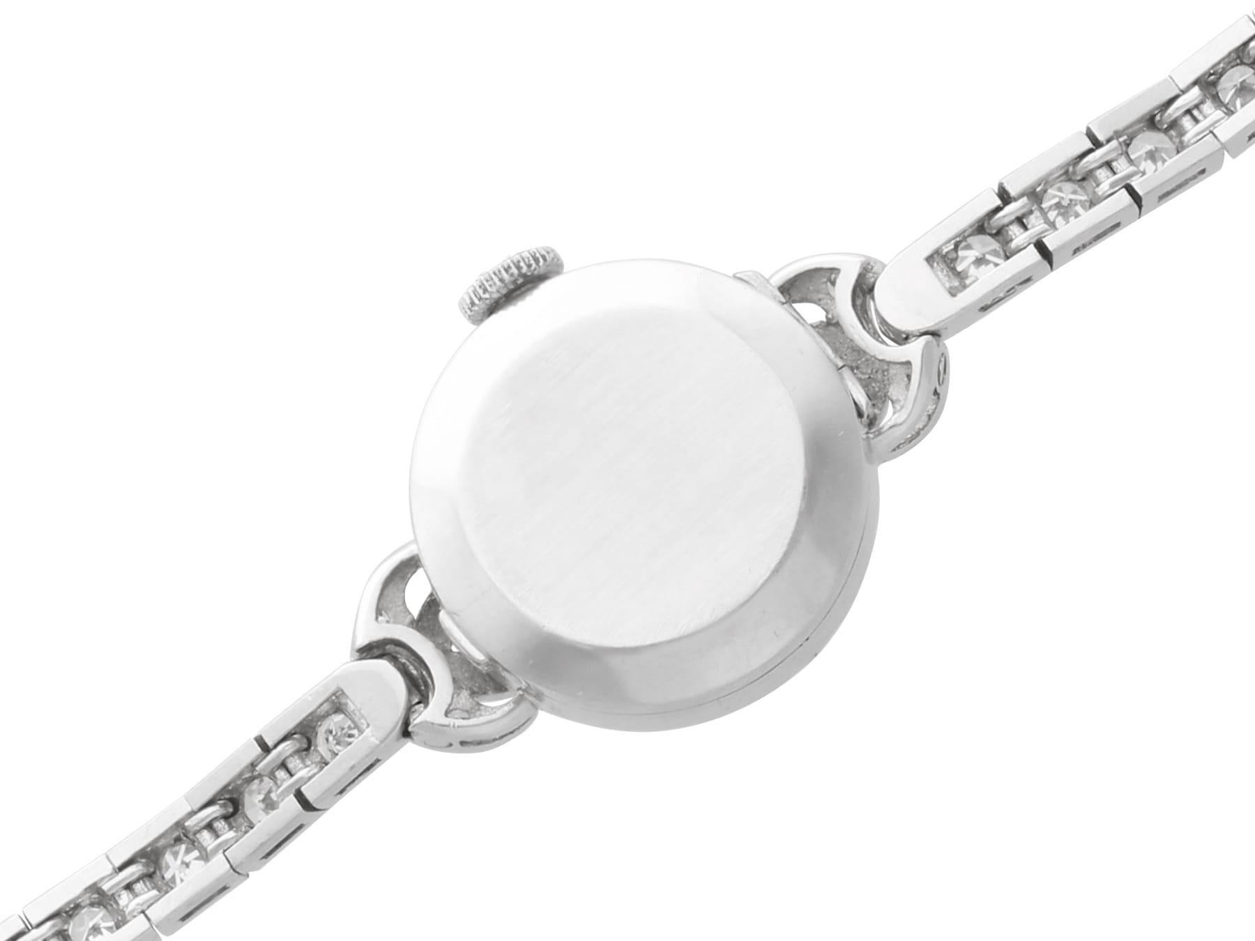 Vintage 2.16 Carat Diamond, Platinum and 18k White Gold Ladies Watch Circa 1940 en vente 5