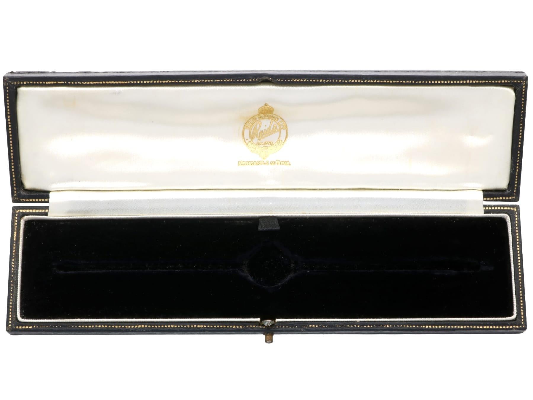 Vintage 2.16 Carat Diamond, Platinum and 18k White Gold Ladies Watch Circa 1940 en vente 14